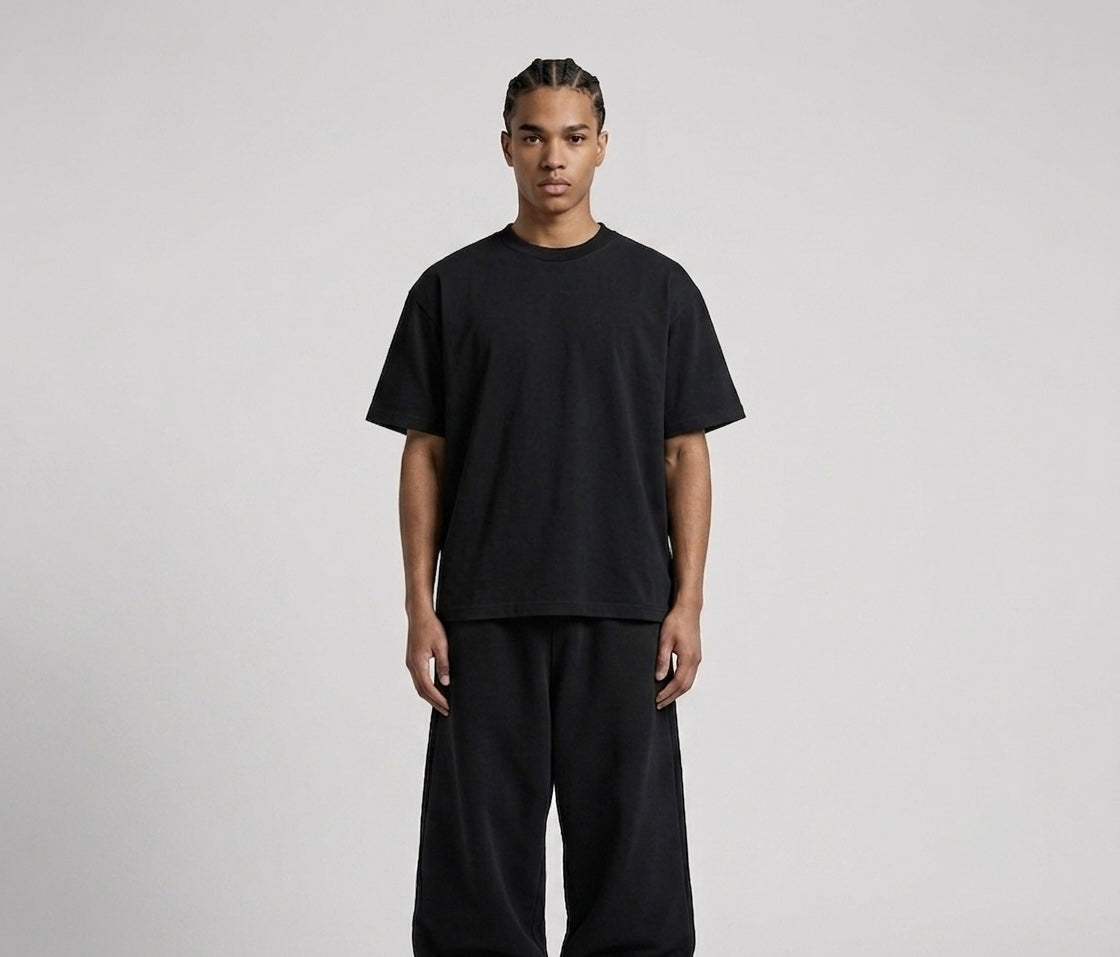 Blank black t-shirt